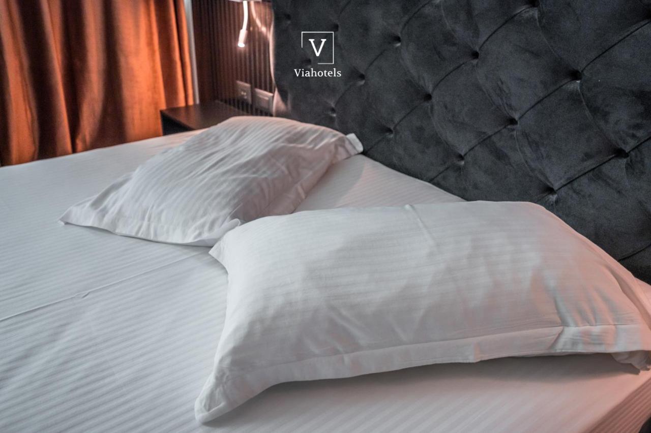 Vh Eurostar Tirana Hotel Congress & Tirana Spa Esterno foto
