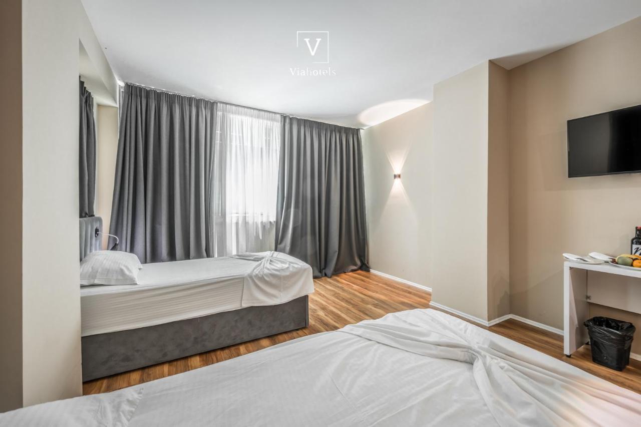 Vh Eurostar Tirana Hotel Congress & Tirana Spa Esterno foto
